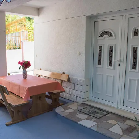 Apartment Pearl Vinišće